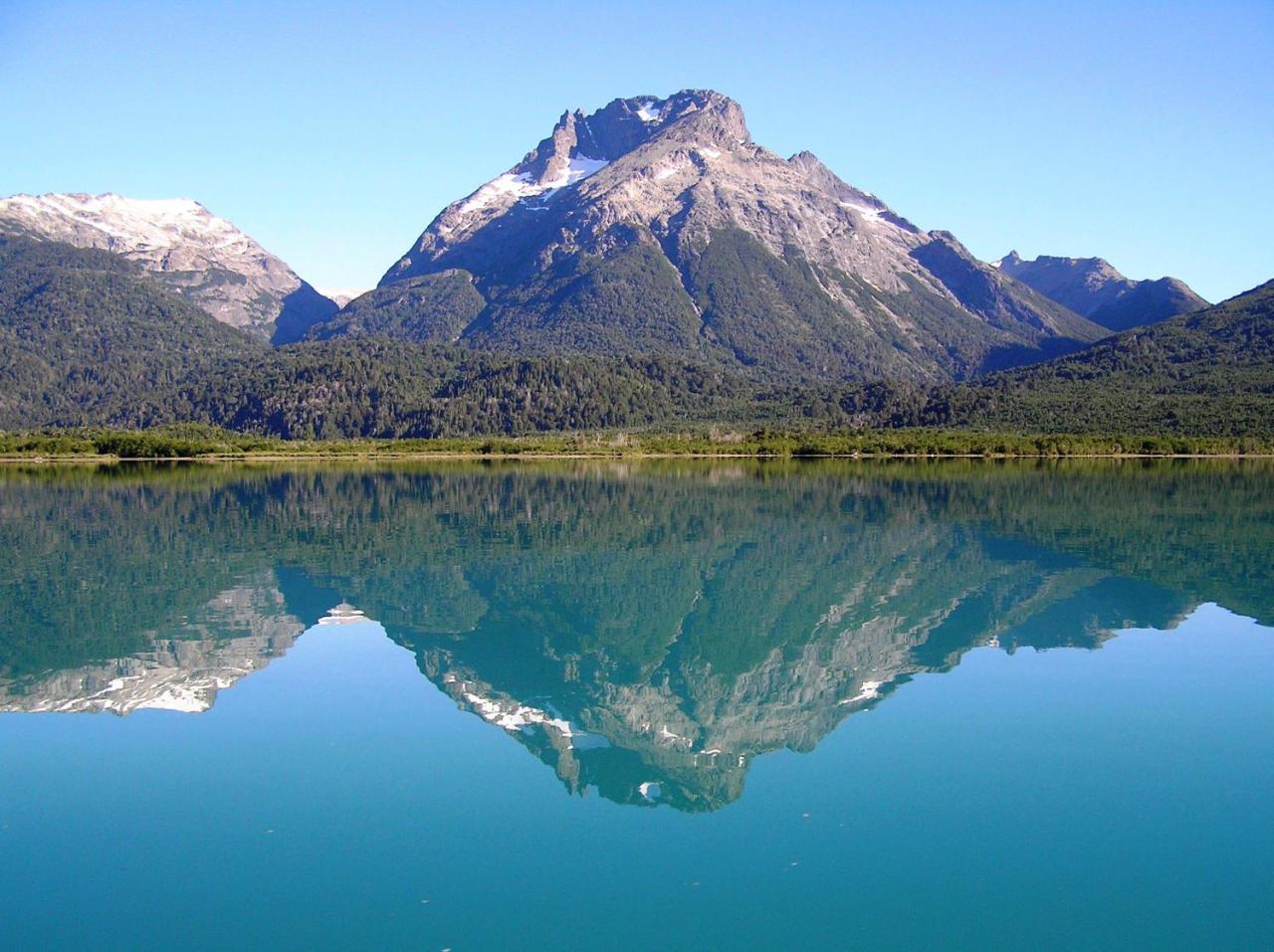 Alojamiento Los Alelies Bed & Breakfast San Carlos de Bariloche Exterior photo